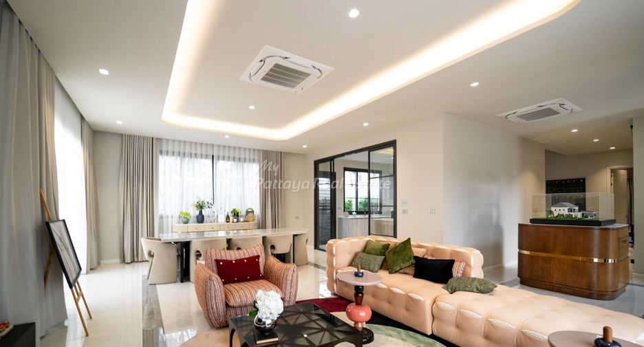 For sale 4 bedrooms house in Bang Lamung, Chonburi