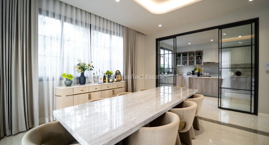 For sale 4 bedrooms house in Bang Lamung, Chonburi