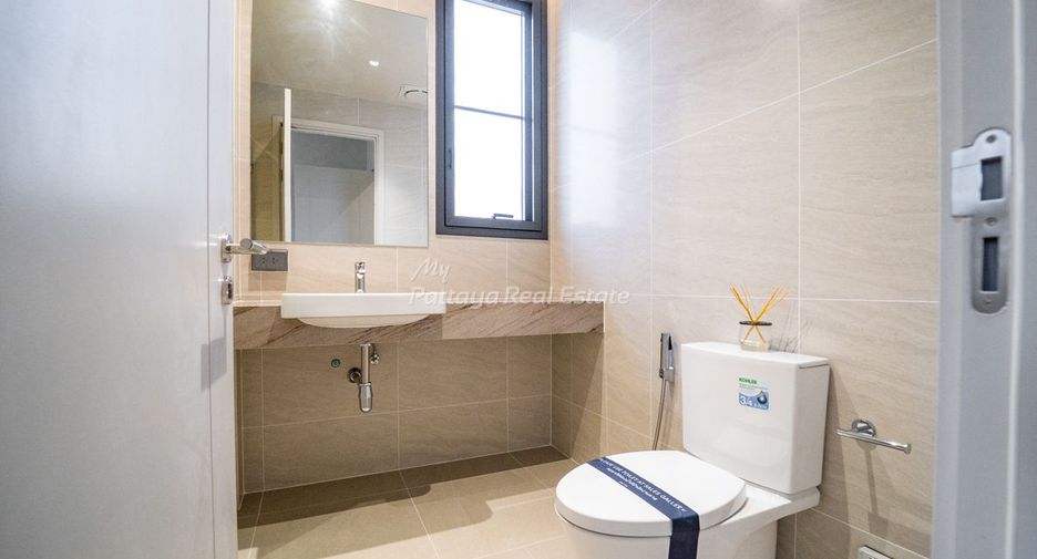 For sale 4 bedrooms house in Bang Lamung, Chonburi