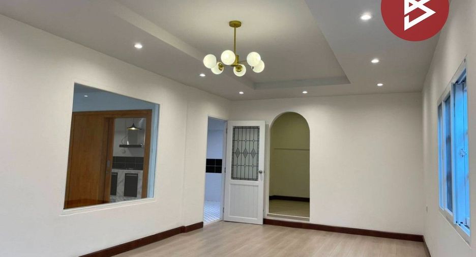 For sale 3 ベッドルーム townhouse in Khlong Luang, Pathum Thani