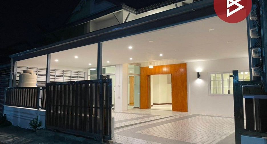For sale 3 ベッドルーム townhouse in Khlong Luang, Pathum Thani