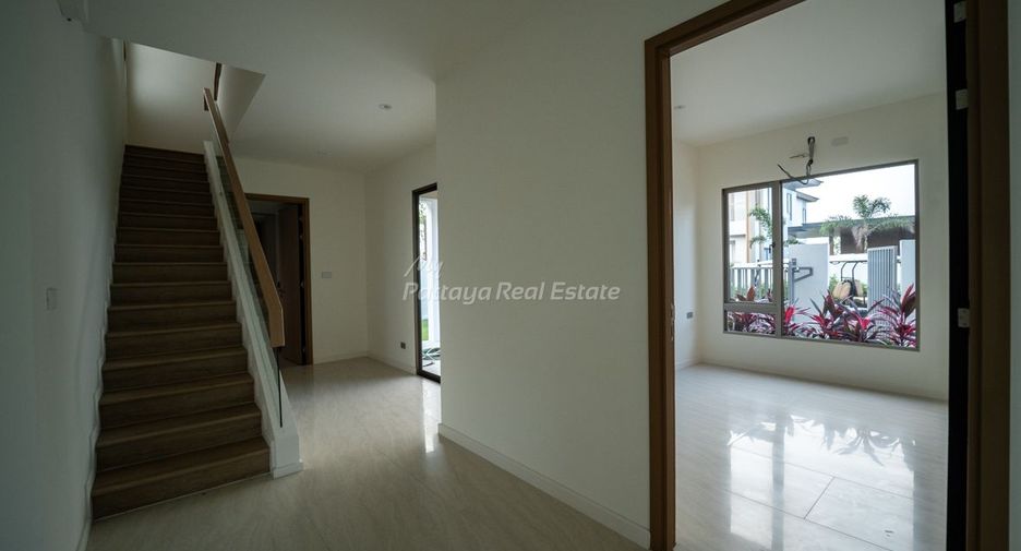 For sale 4 bedrooms house in Bang Lamung, Chonburi