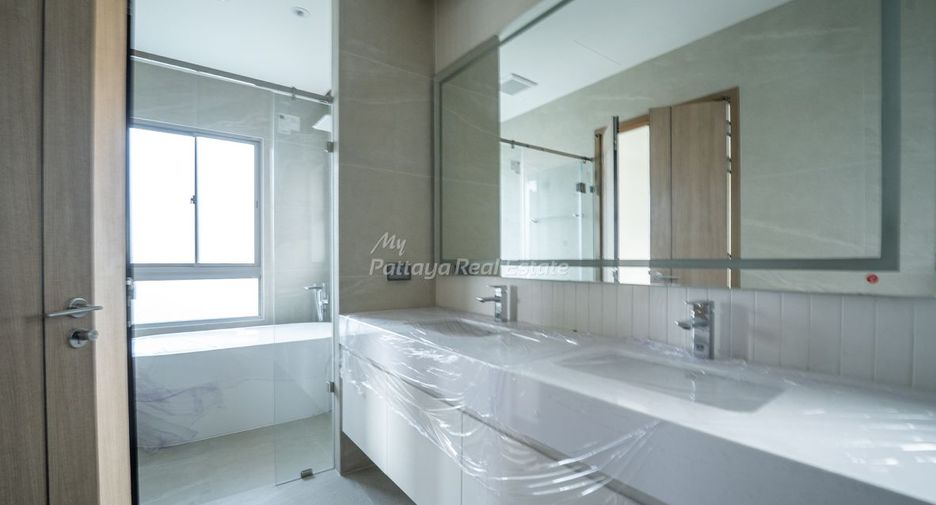 For sale 4 bedrooms house in Bang Lamung, Chonburi