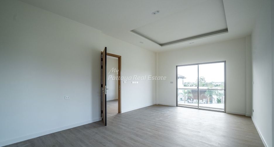For sale 4 bedrooms house in Bang Lamung, Chonburi