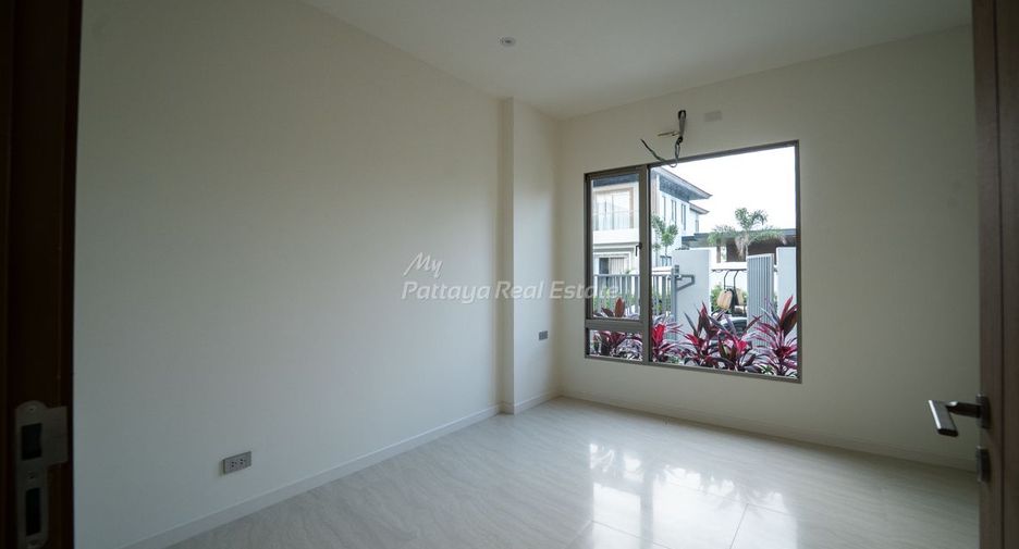 For sale 4 bedrooms house in Bang Lamung, Chonburi