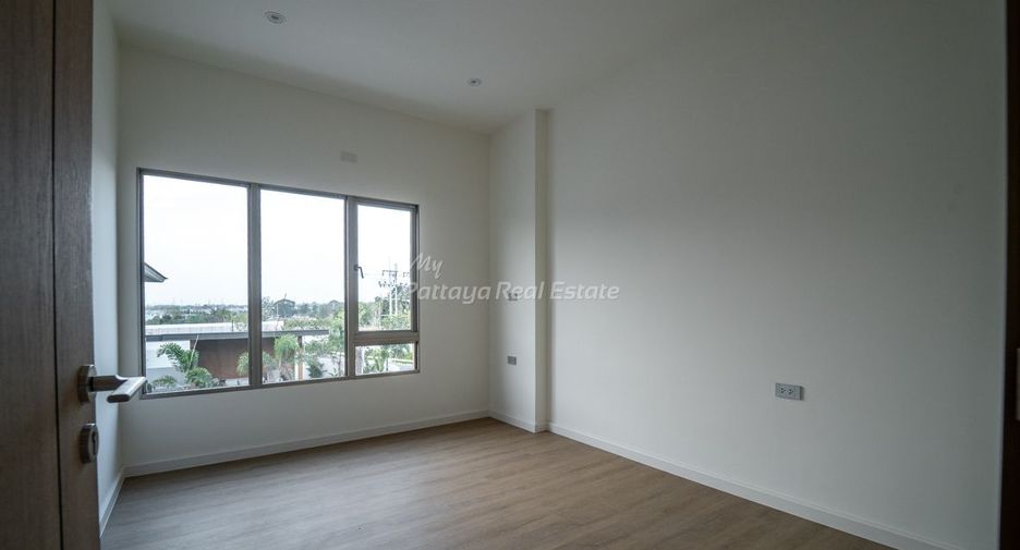 For sale 4 bedrooms house in Bang Lamung, Chonburi