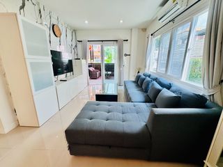 Casa en alquiler de 3 habitaciones en Bang Lamung, Chonburi