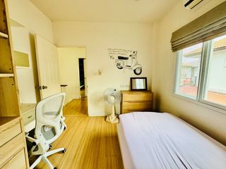 Casa en alquiler de 3 habitaciones en Bang Lamung, Chonburi