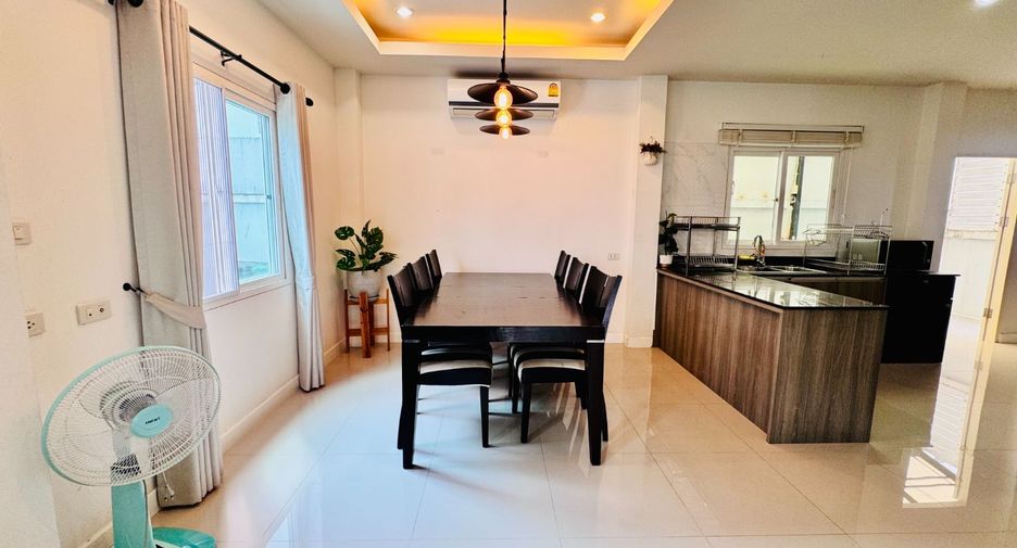 For rent 3 bedrooms house in Bang Lamung, Chonburi