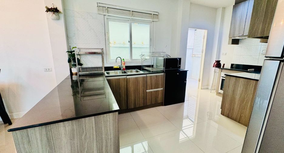 For rent 3 bedrooms house in Bang Lamung, Chonburi