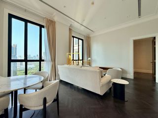 Condo en alquiler de 2 habitaciones en Pathum Wan, Bangkok