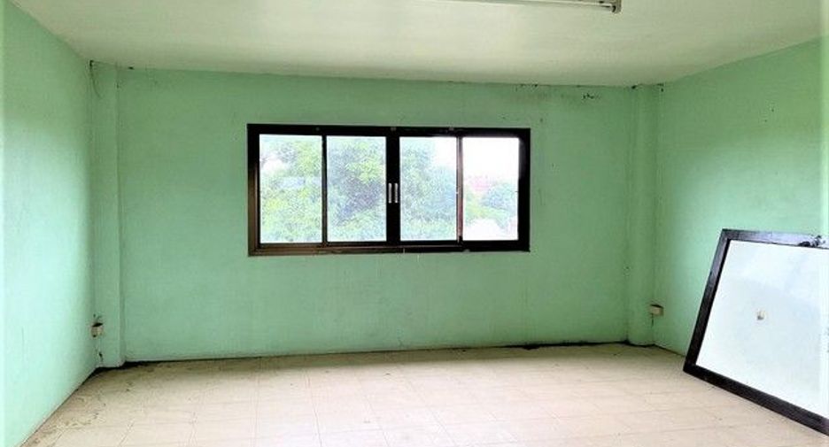 For sale 5 bedrooms house in Nong Han, Udon Thani