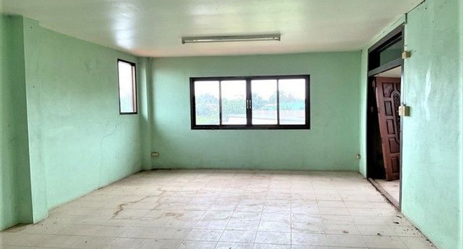 For sale 5 bedrooms house in Nong Han, Udon Thani