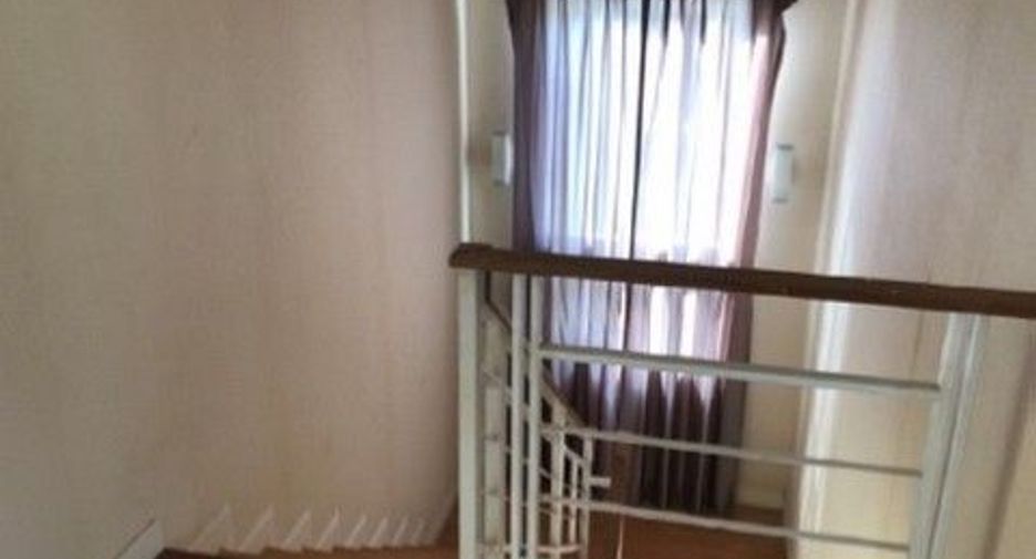 Haus zum Kauf mit 1 Zimmer in Sai Mai, Bangkok