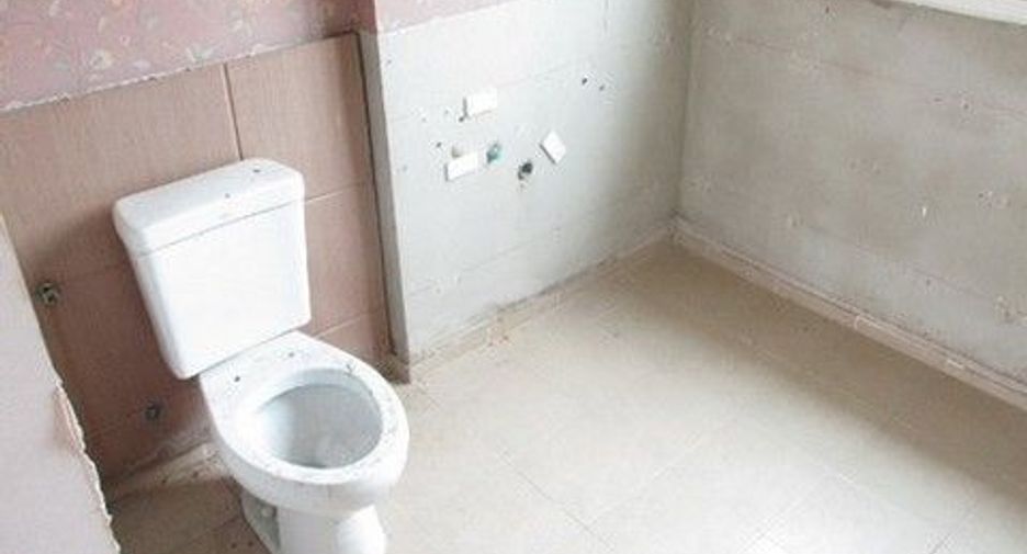 Haus zum Kauf mit 1 Zimmer in Sai Mai, Bangkok