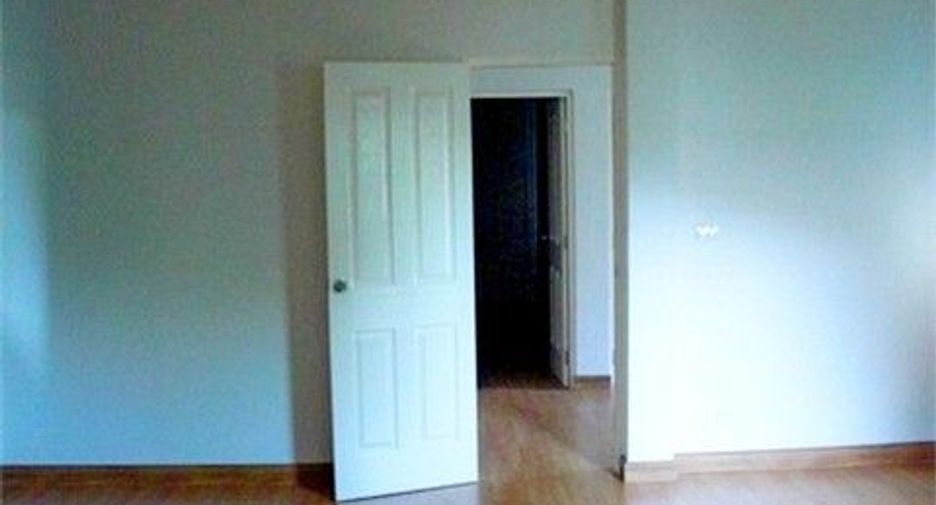 Haus zum Kauf mit 1 Zimmer in Sai Mai, Bangkok
