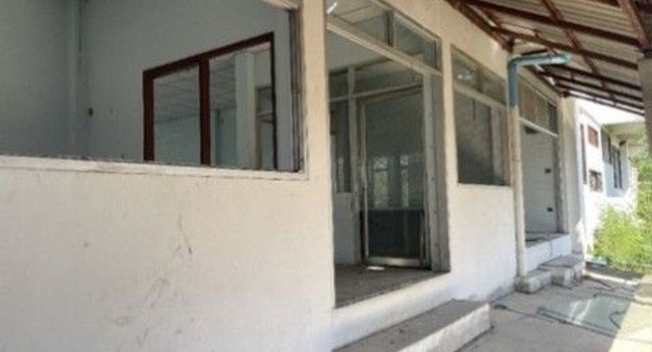 À vendre 1 chambre maison à Bang Khun Thian, Bangkok