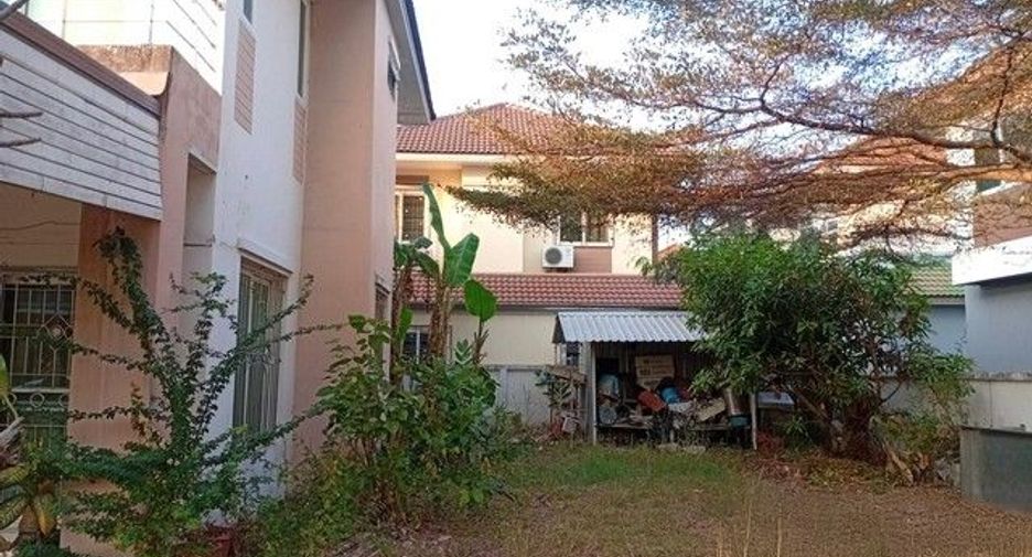 For sale 4 bedrooms house in Nong Han, Udon Thani