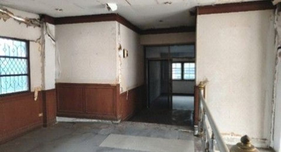 Haus zum Kauf mit 1 Zimmer in Bang Khae, Bangkok