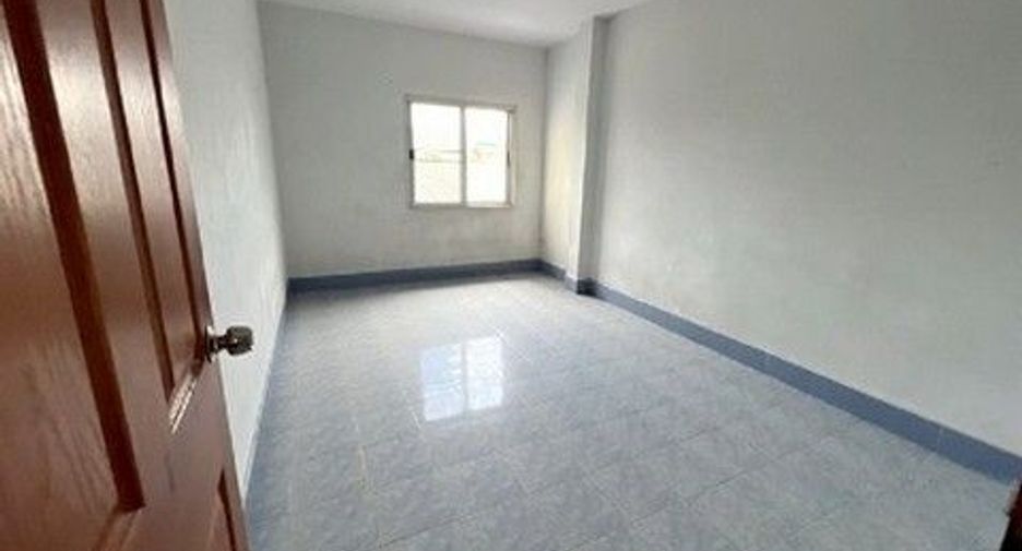 For sale 1 bed house in Lat Phrao, Bangkok