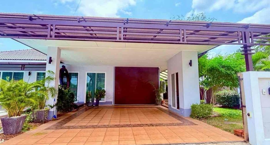 Villa zur Miete und zum Kauf mit 3 Zimmer in Bang Lamung, Chonburi