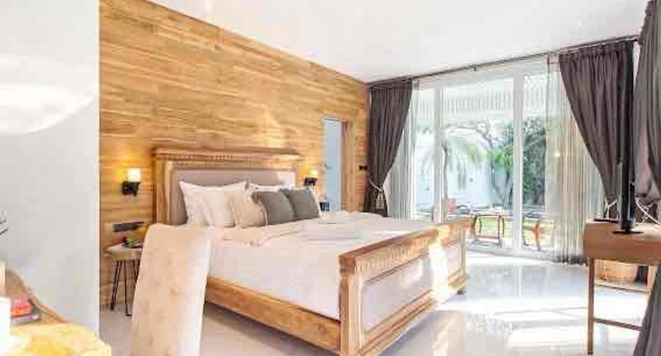 For rent 5 bedrooms villa in Bang Lamung, Chonburi