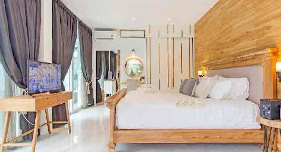 For rent 5 bedrooms villa in Bang Lamung, Chonburi