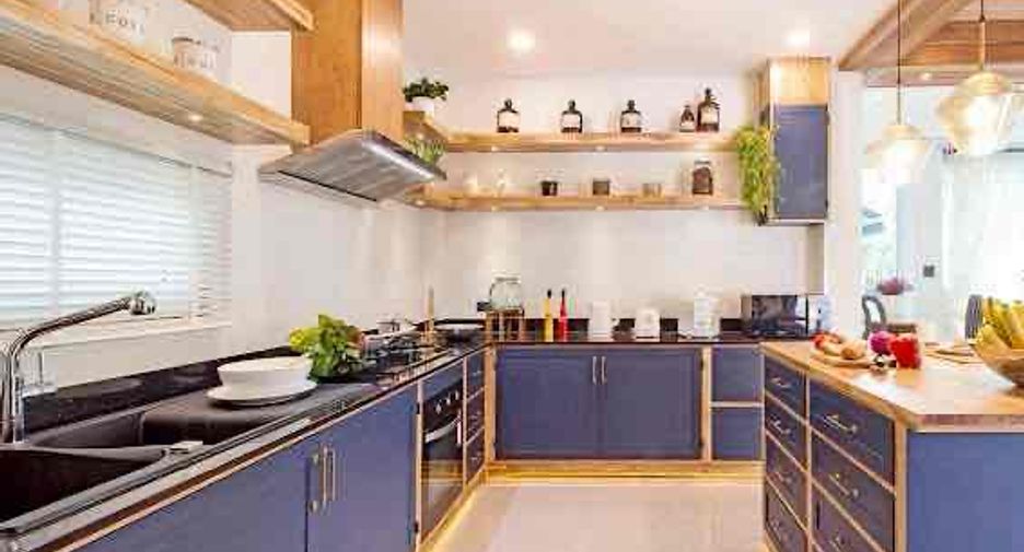 For rent 5 bedrooms villa in Bang Lamung, Chonburi