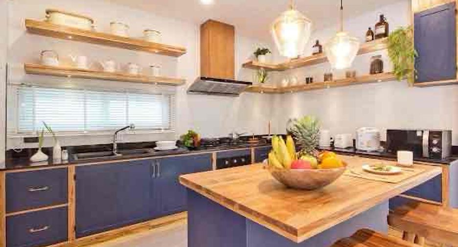 For rent 5 bedrooms villa in Bang Lamung, Chonburi
