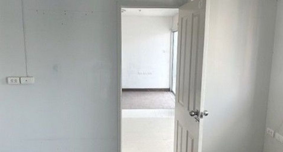 For sale 1 bed condo in Bang Na, Bangkok