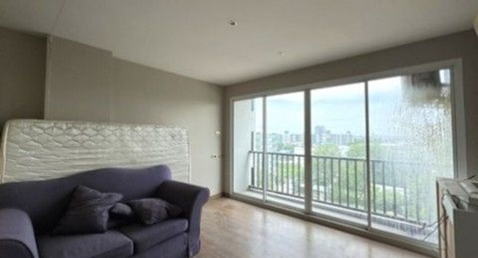 For sale 1 bed condo in Mueang Samut Prakan, Samut Prakan