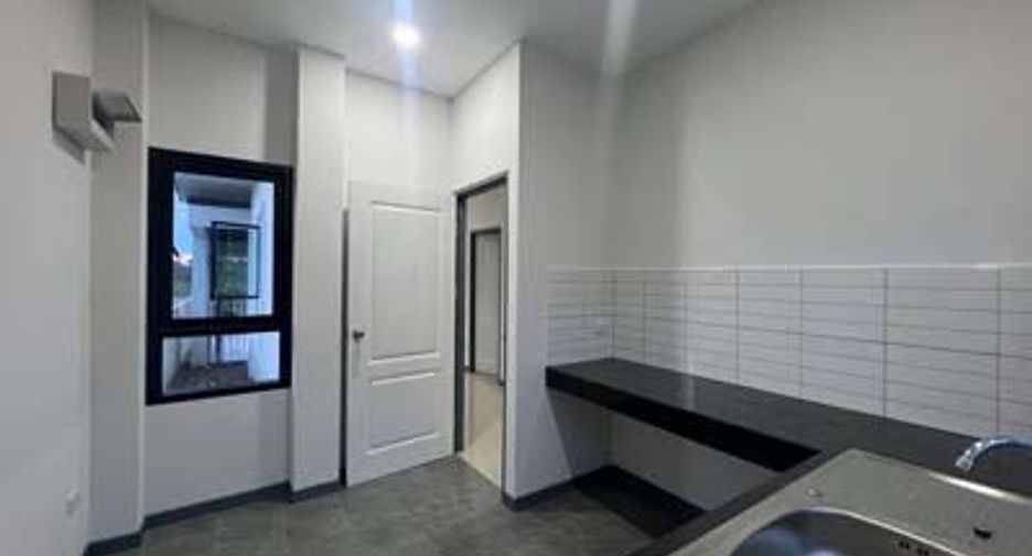 Haus zum Kauf mit 3 Zimmer in Saraphi, Chiang Mai