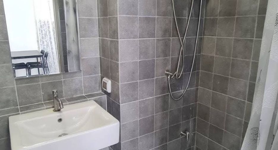 For rent 2 bedrooms condo in Kathu, Phuket