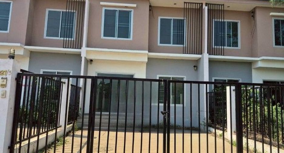 For sale 3 bedrooms townhouse in At Samat, Roi Et