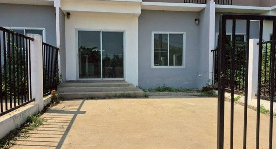 For sale 3 bedrooms townhouse in At Samat, Roi Et