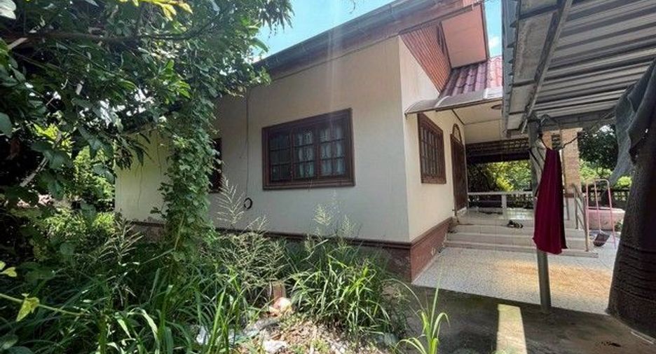 Haus zum Kauf mit 2 Zimmer in At Samat, Roi Et