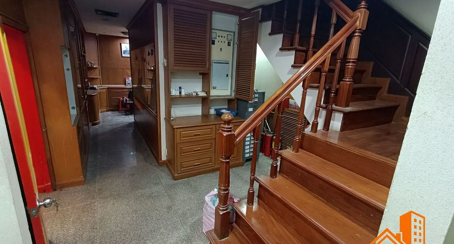Продажа 3 спальни торговое помещение в Khlong Luang, Патумтани