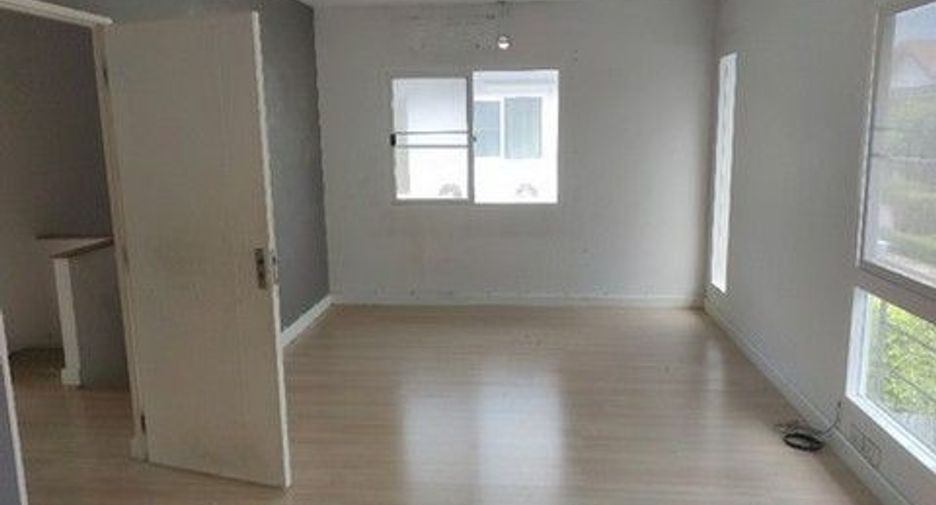 For sale 1 bed house in Bang Khun Thian, Bangkok