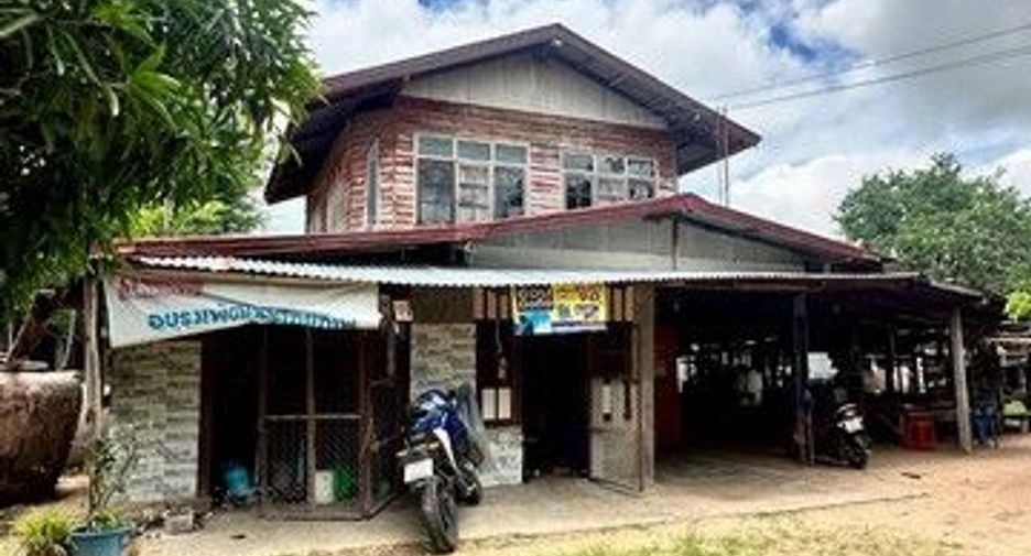 Casa en venta de 1 habitaciones en At Samat, Roi Et