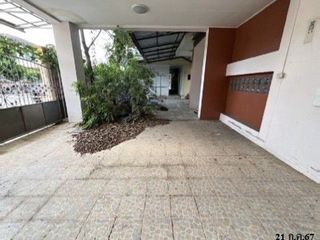 出售 1 卧室 独立屋 在 Khlong Sam Wa, 曼谷