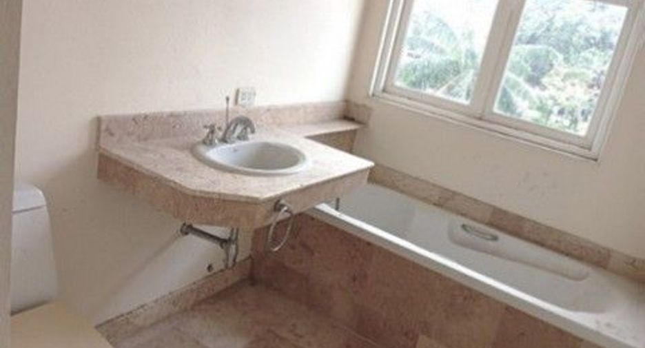 For sale 1 bed house in Bang Khun Thian, Bangkok