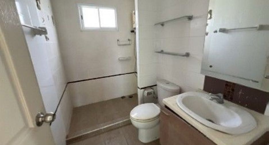 Haus zum Kauf mit 1 Zimmer in Sai Mai, Bangkok