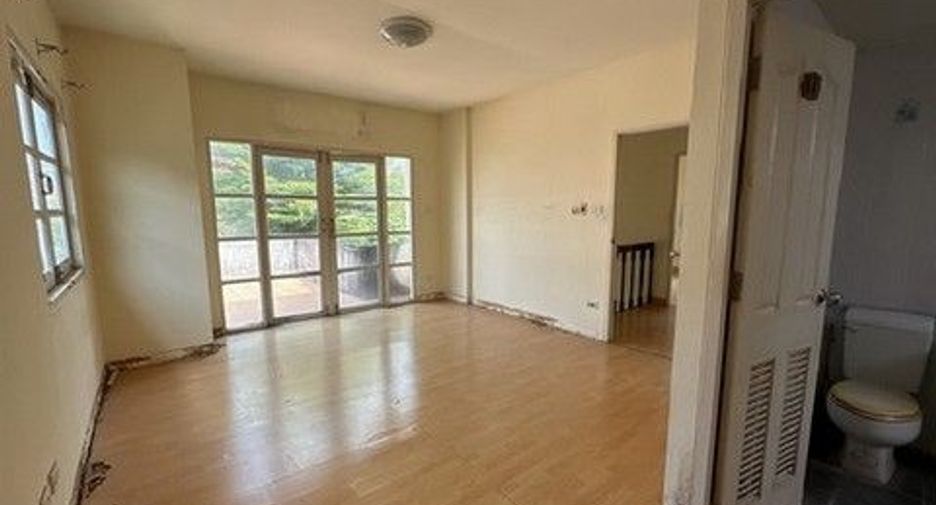 Haus zum Kauf mit 1 Zimmer in Sai Mai, Bangkok