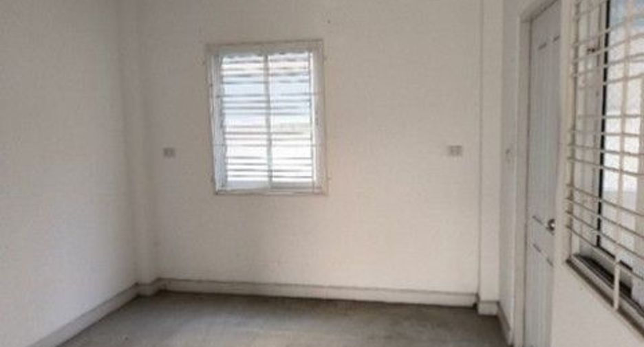 Haus zum Kauf mit 1 Zimmer in Bang Khae, Bangkok