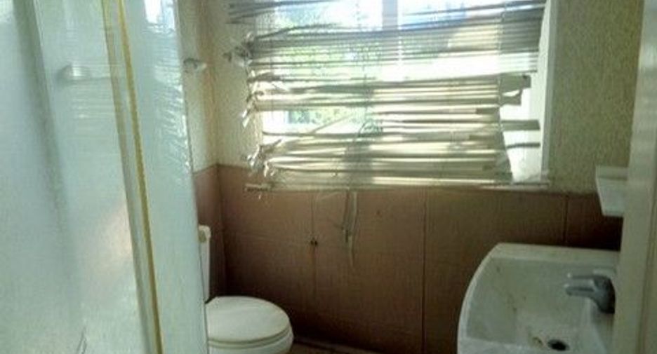Haus zum Kauf mit 1 Zimmer in Sai Mai, Bangkok