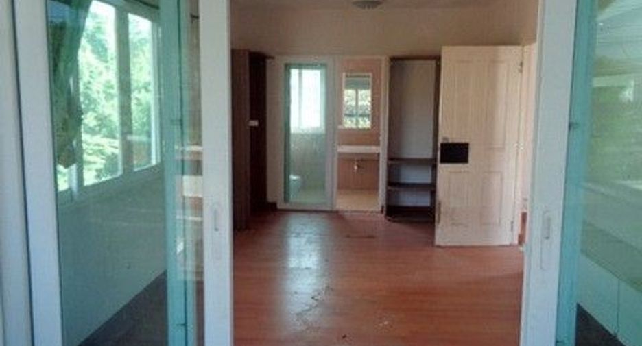 Haus zum Kauf mit 1 Zimmer in Sai Mai, Bangkok
