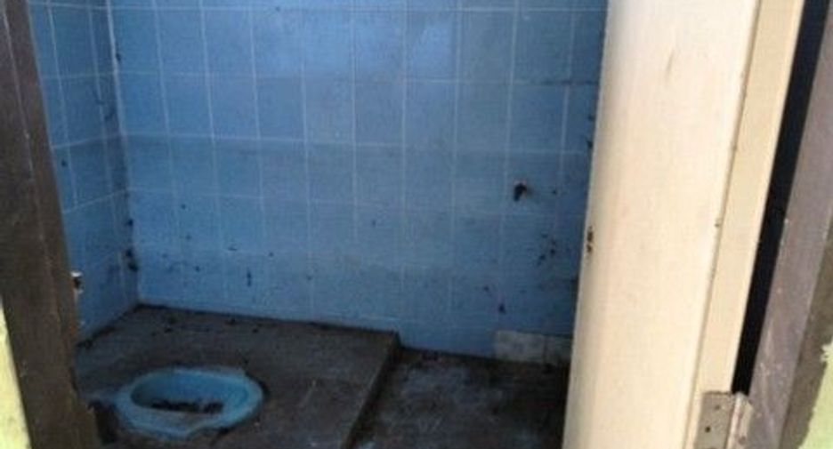 Haus zum Kauf mit 1 Zimmer in Bang Khae, Bangkok