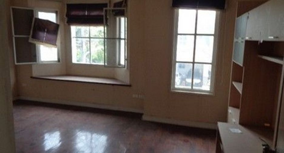For sale 1 bed house in Bang Khun Thian, Bangkok