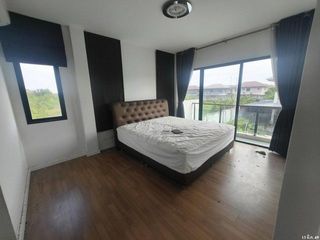 Haus zum Kauf mit 1 Zimmer in Bang Khen, Bangkok