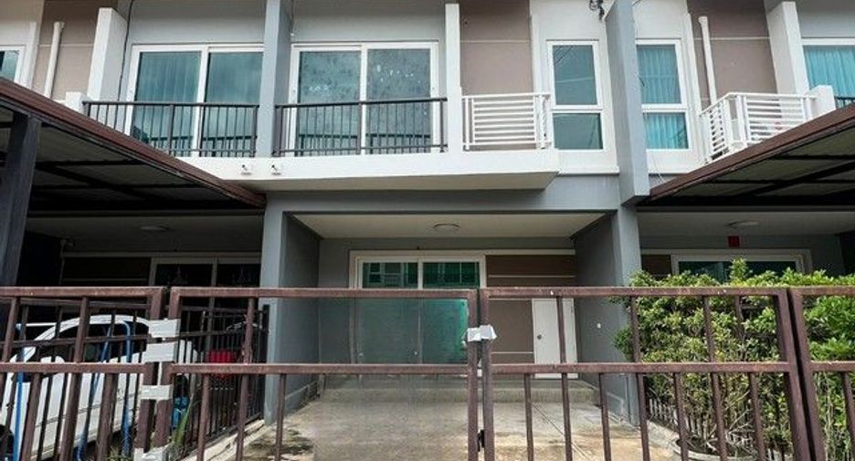 For sale 2 bedrooms townhouse in Mueang Udon Thani, Udon Thani
